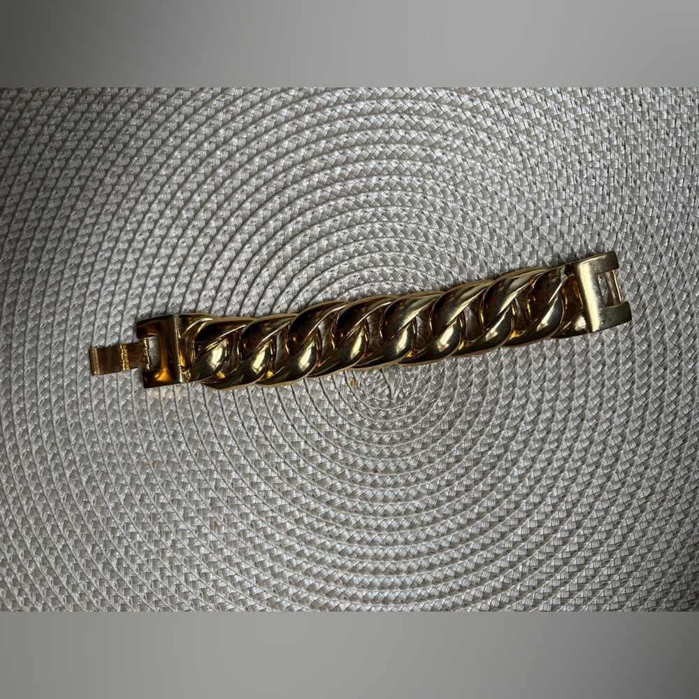 Heavy Gold-Tone Curb Chain Bracelet - Classic Link Design